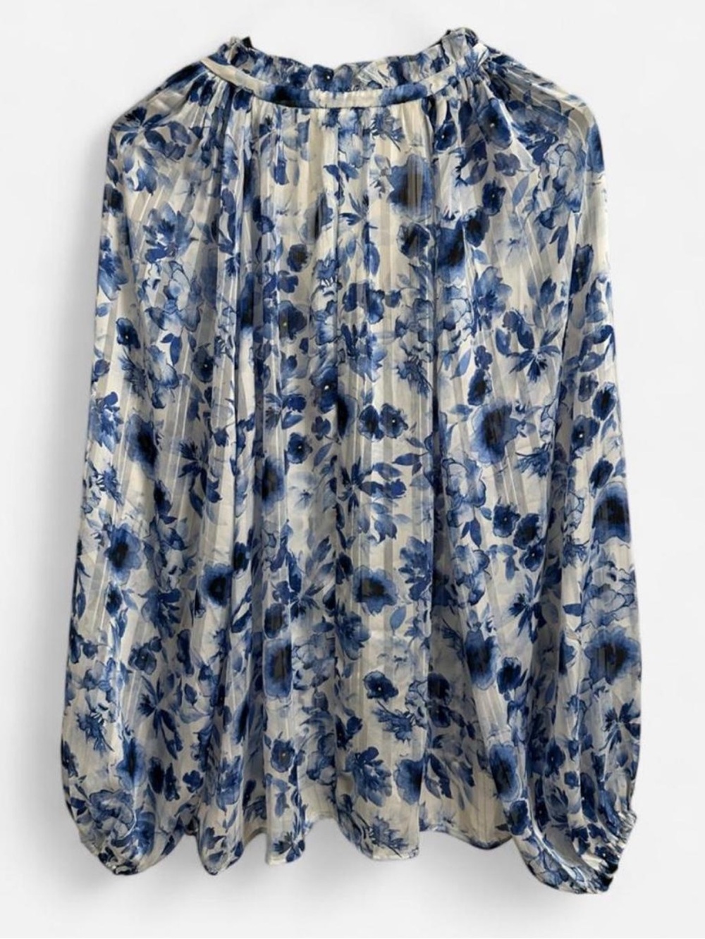 H&M Ruffle-Trimed Creped Blouse - Picture 5 of 5